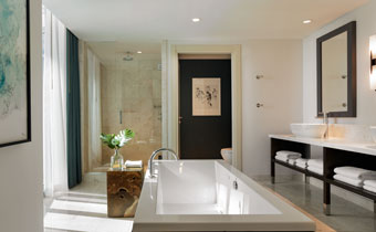 Marriott Hotels & Suites Presidential Bathroom